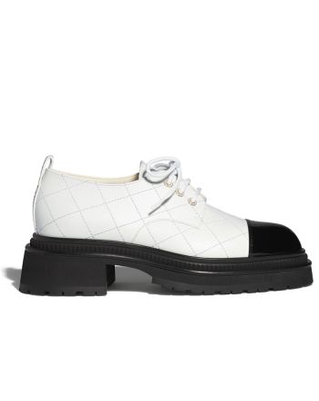 Chanel Women's Lace-Up Shoes G45075